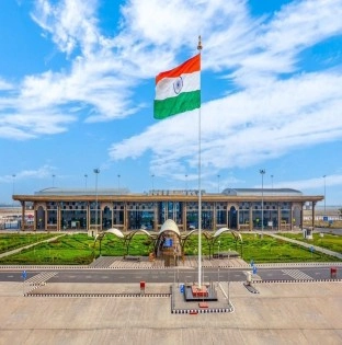 Surat Airport Display Photo 1